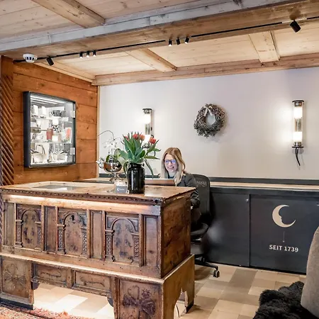 Mondschein Hotel 4*