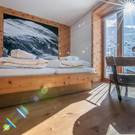 Hotel Mondschein 4*